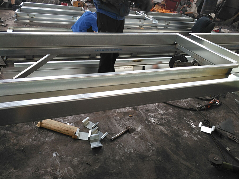 ���a�F��