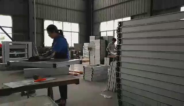 ���~�����a�F��